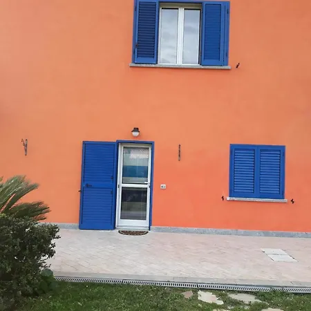 With 2 Bedrooms In Vezzano Ligure, With Wonderful Sea View, Apartamento La Spezia